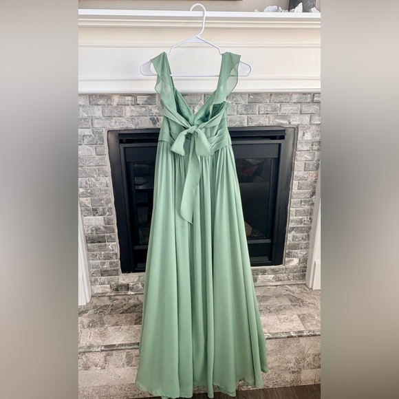 JJs House Basil Green A-line V-neck Floor-length Chiffon Bridesmaid Dress Sz 4 - Picture 5 of 5